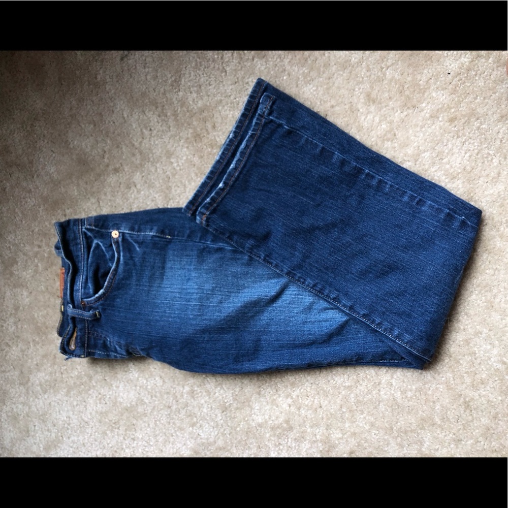 Lucky brand bell bottom jeans